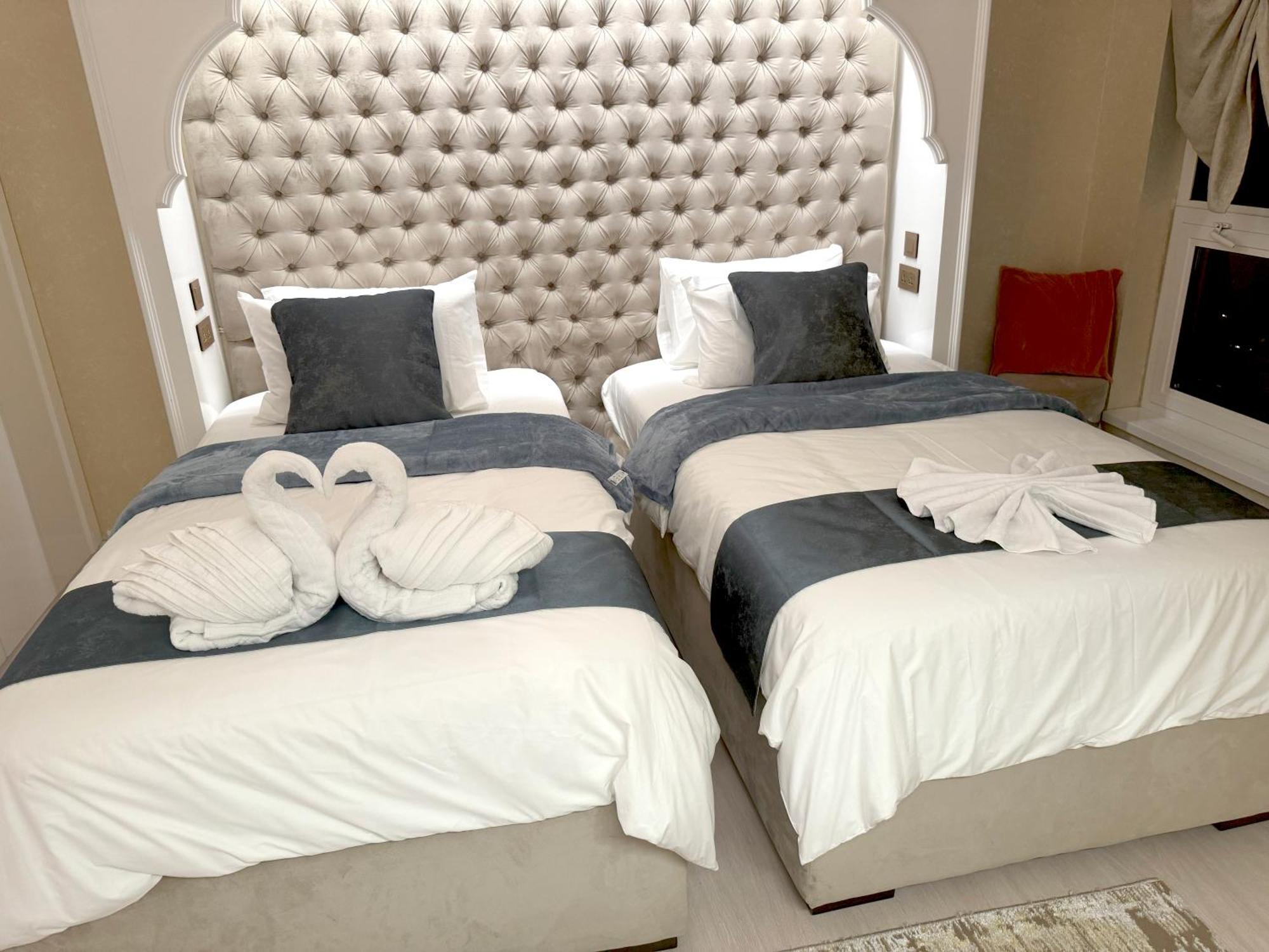 Homestay Royal Residences 2